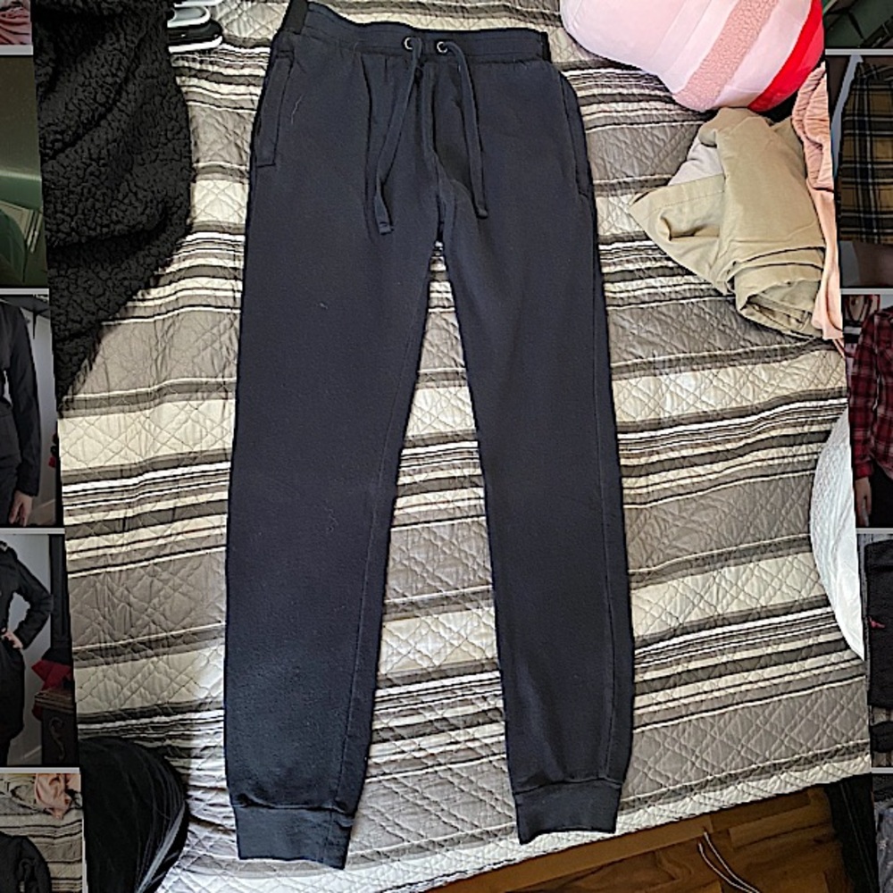 Black sweatpants